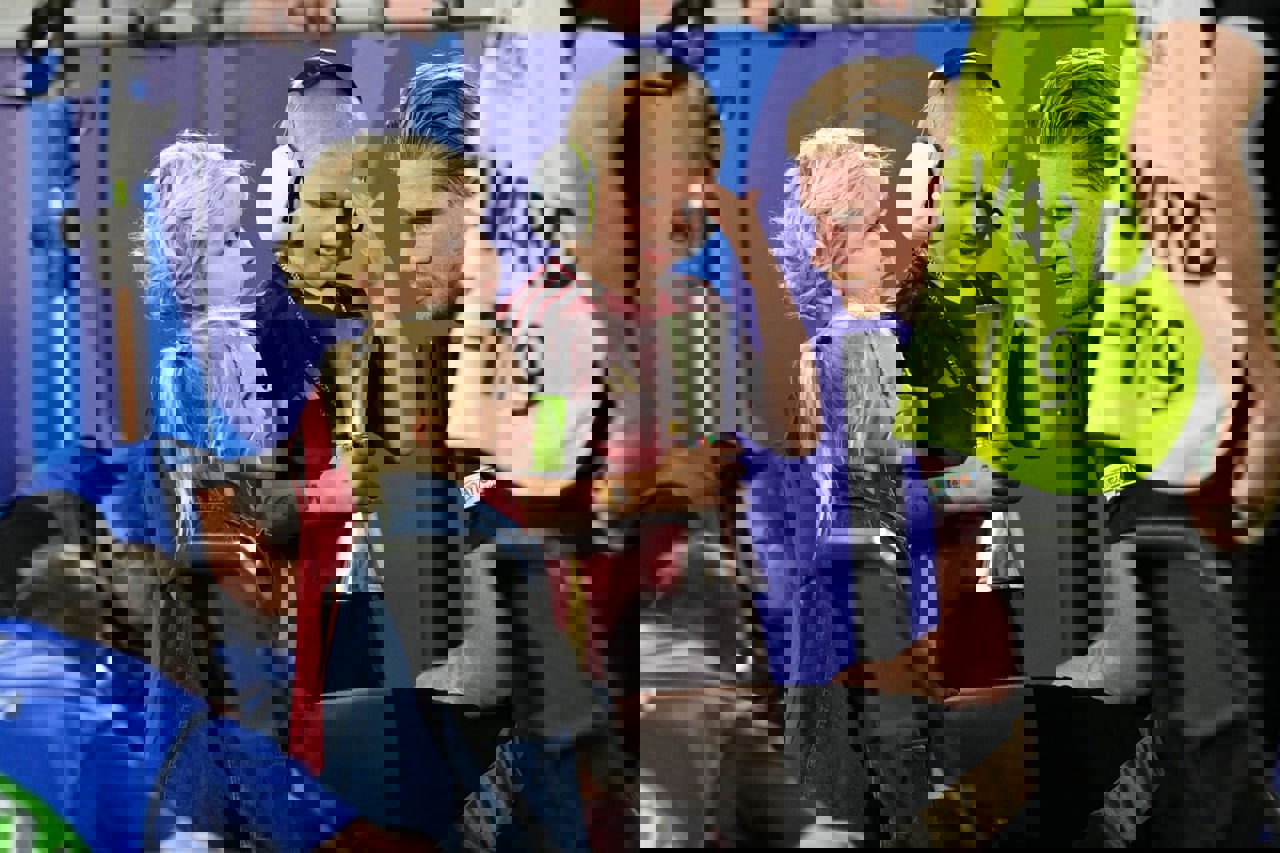2046934