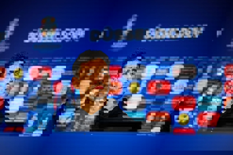 2047041