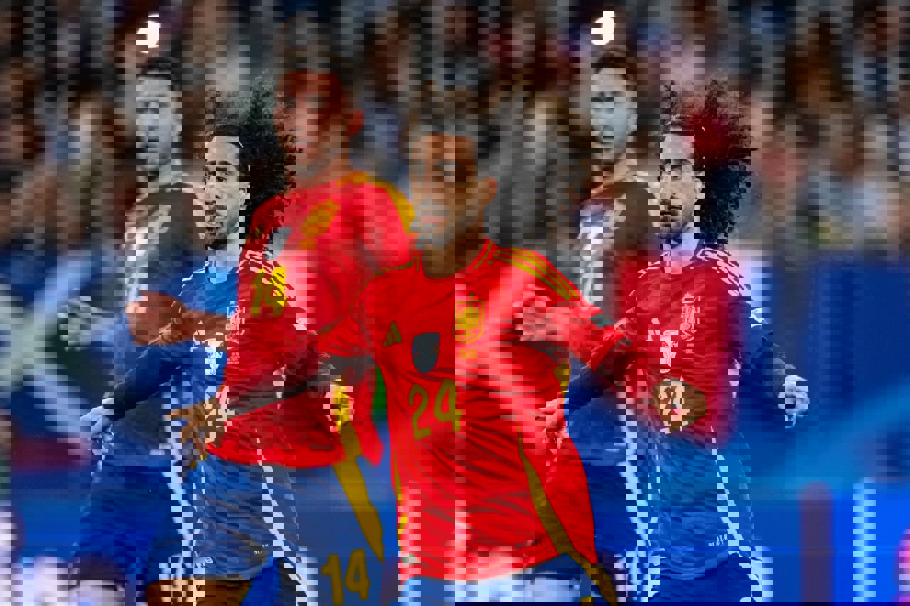 2046973