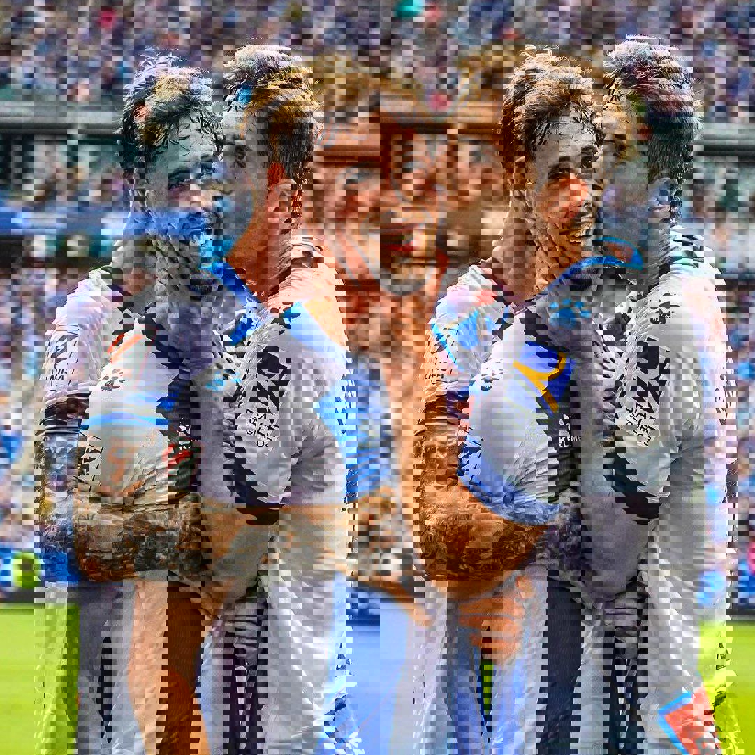 2047051