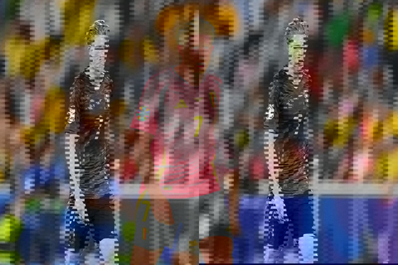 2046933