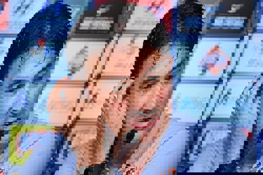 2047086
