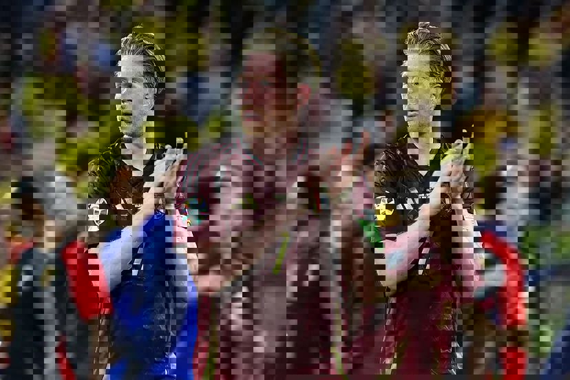 2047240