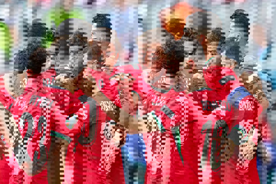 2047216