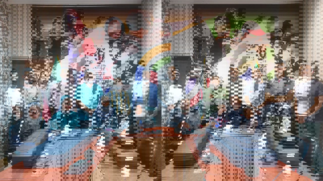 2047305