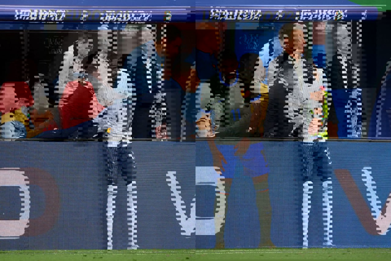 2047333