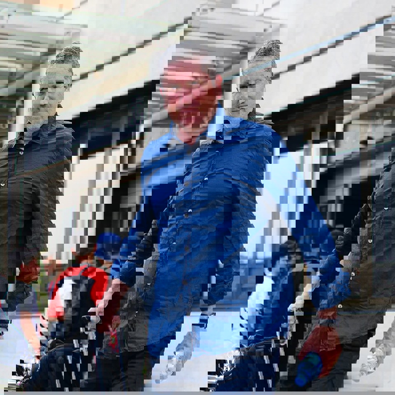 2047492