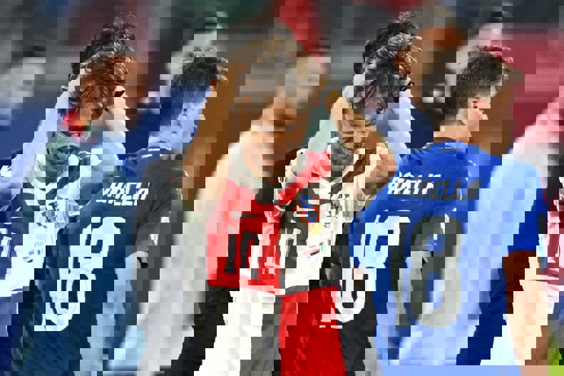 2047463