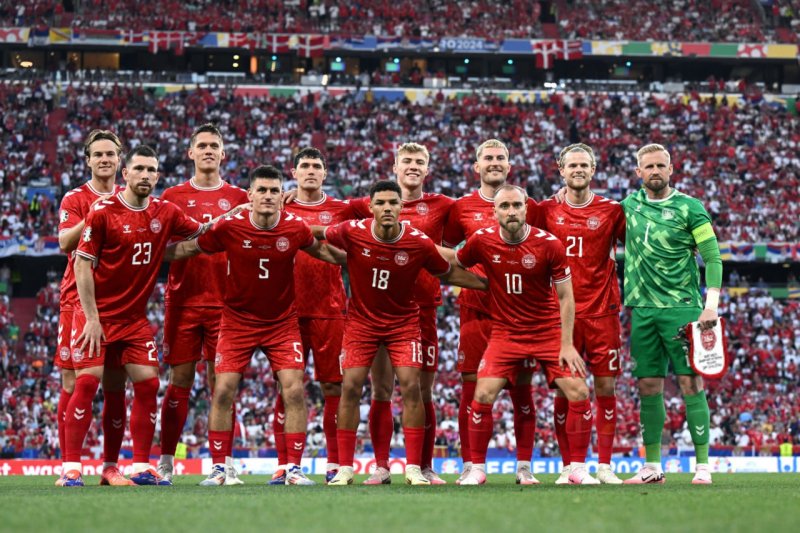 با توجه به نتایج دانمارک / سقوط تیم ملی ایران: رتبه بیستم دنیا از دست رفت