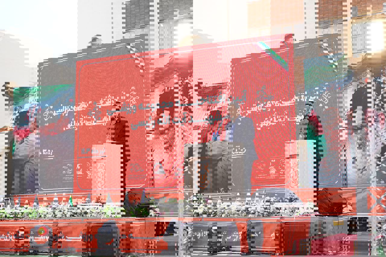 2047571