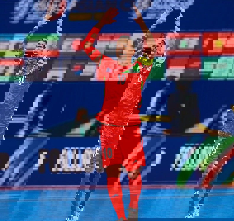 2047606
