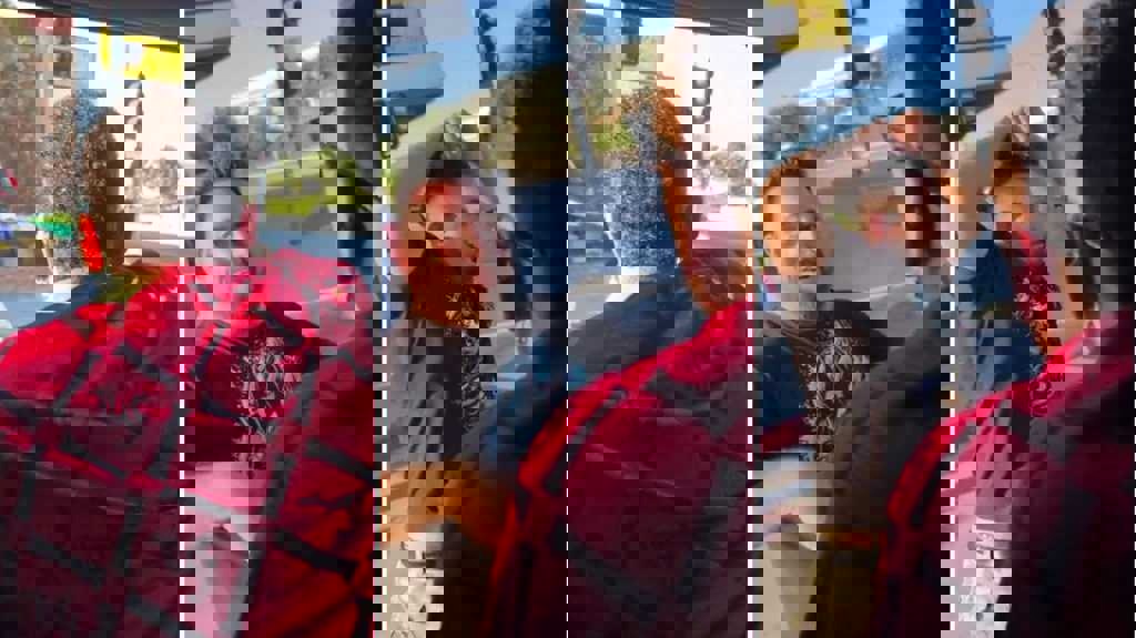 2047542
