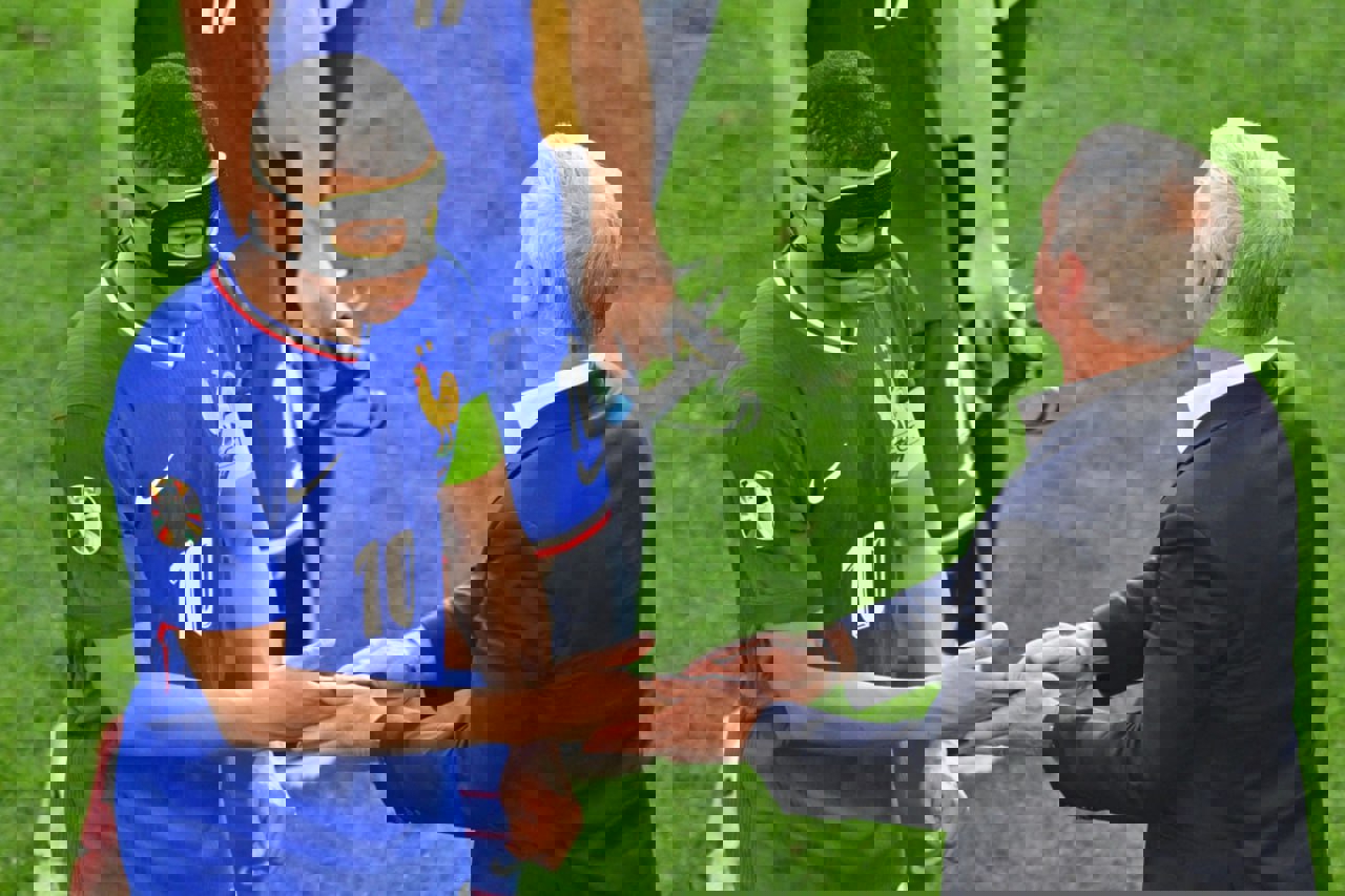 2047717