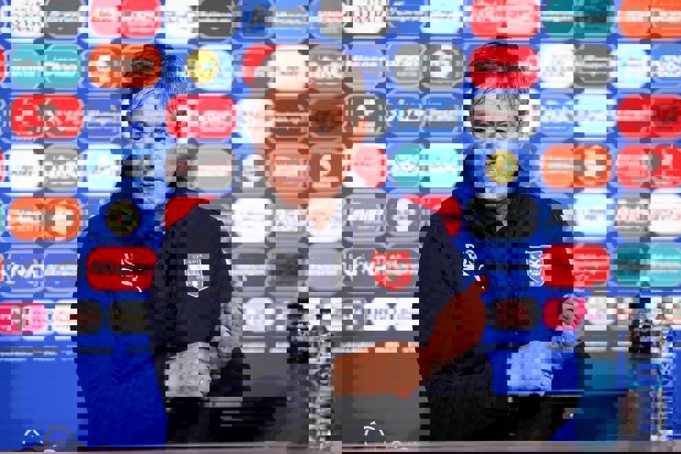 2047823