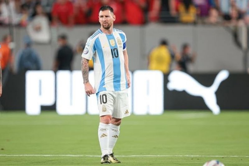 آرژانتین وحشت زده: همه نگران مصدومیت مسی هستند