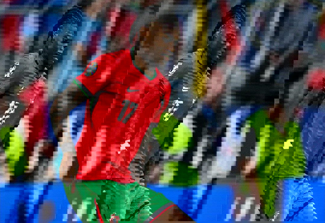 2047999