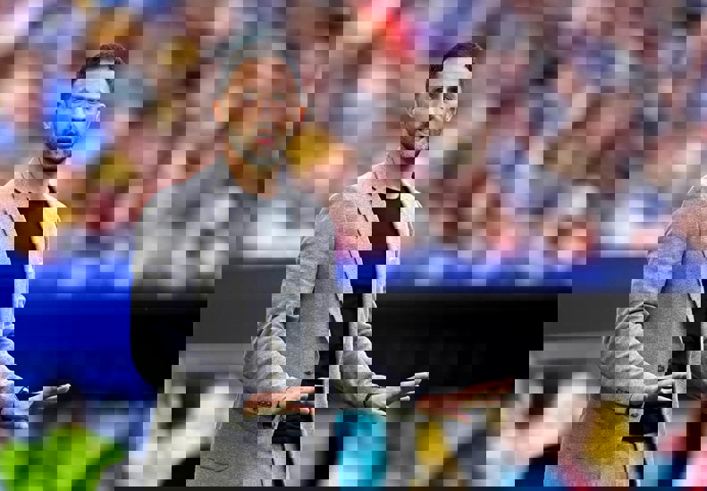 2048072