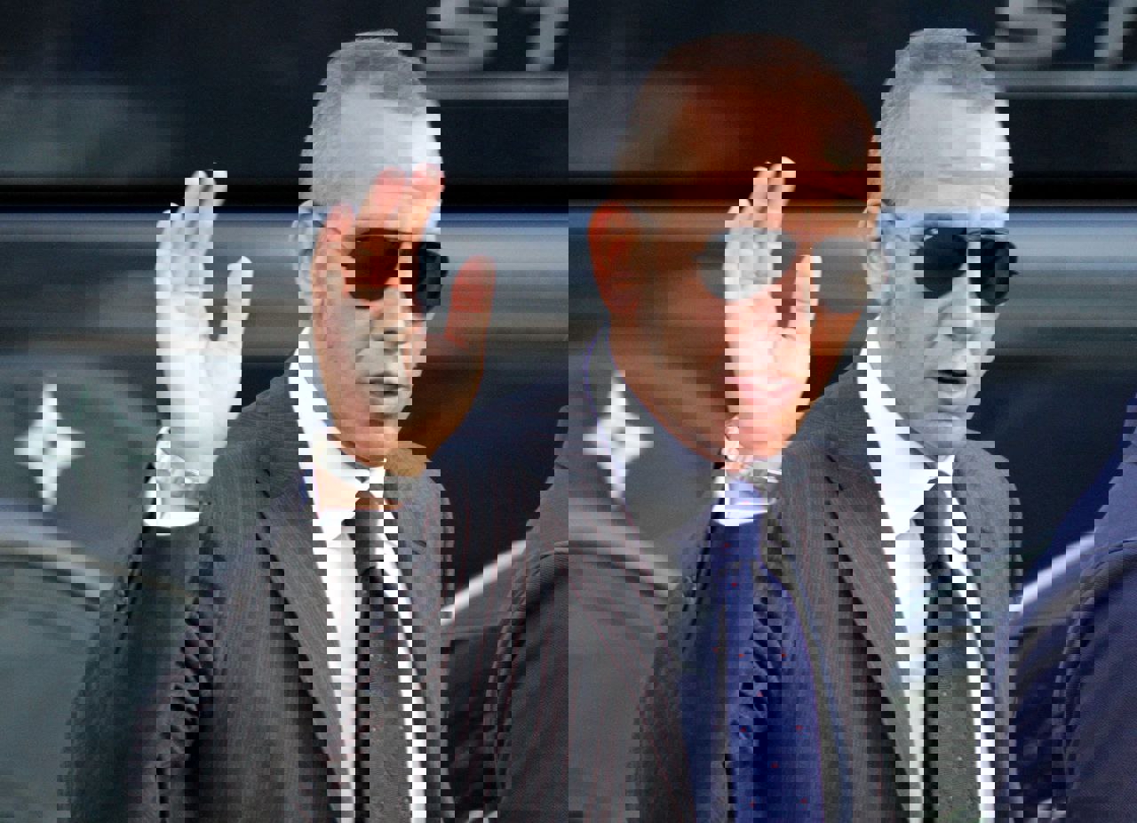 2048069