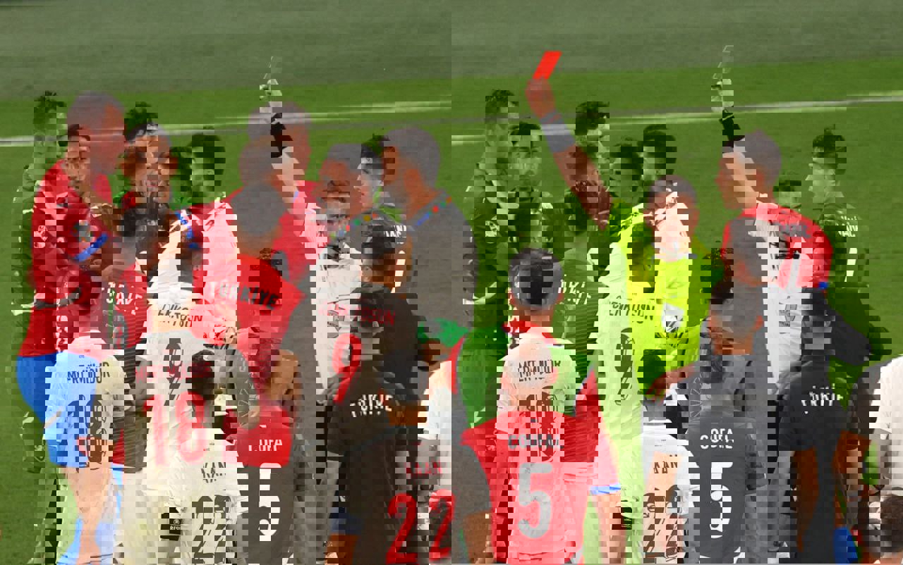 2048133