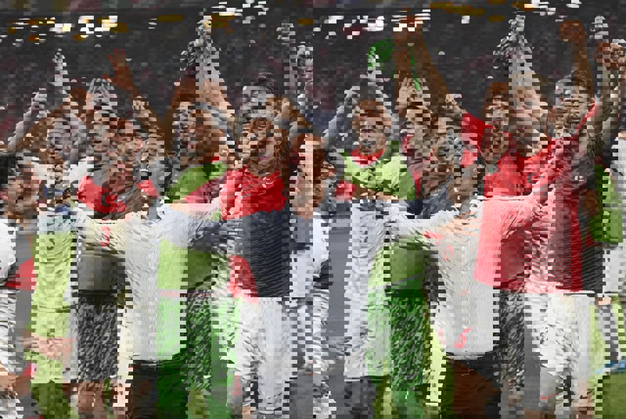 2048161
