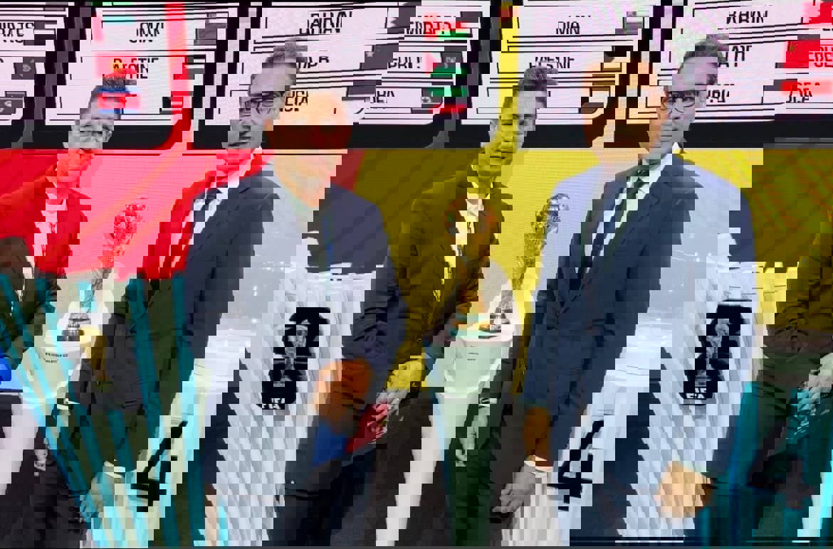 2048286