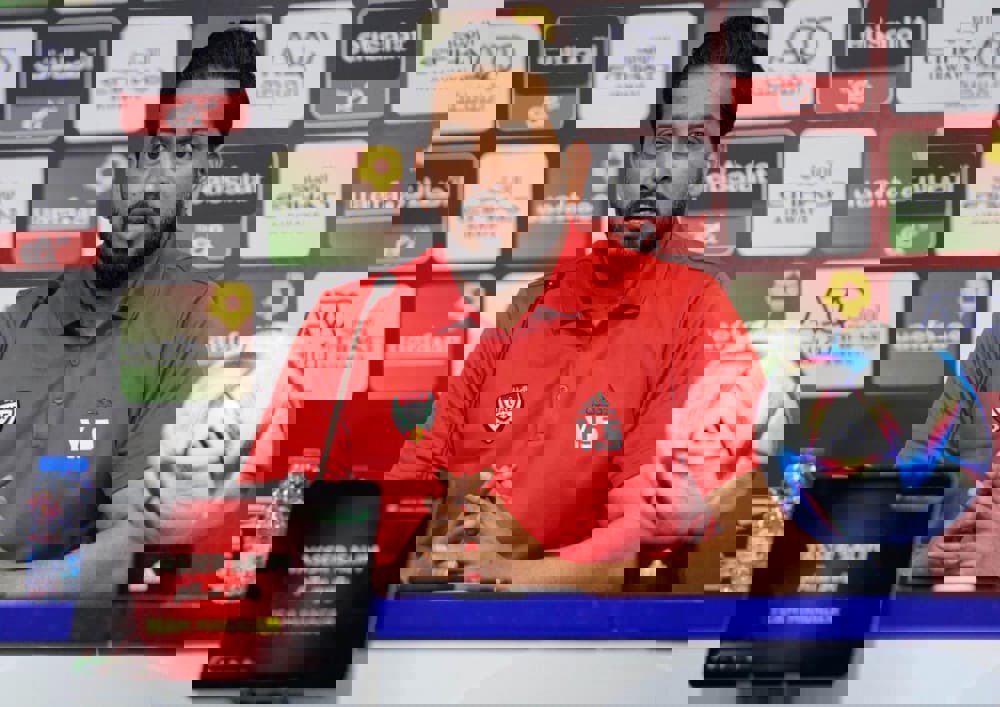 2048277