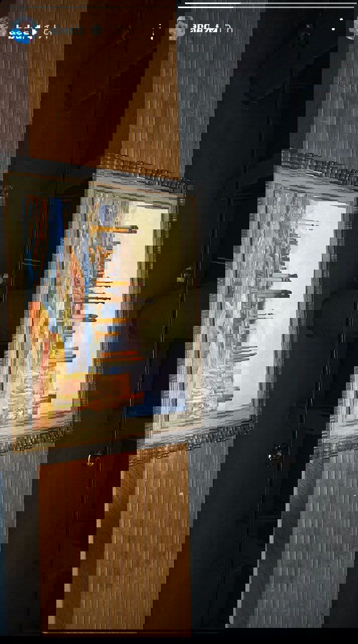 2048301
