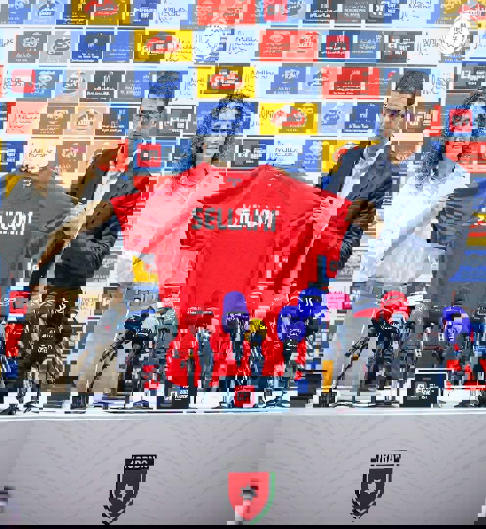 2048385