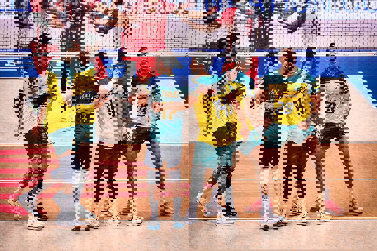 2048449