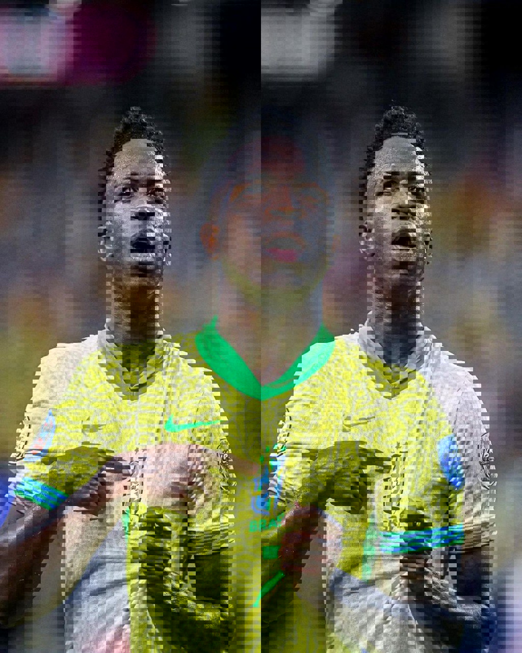 2048596