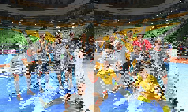 2048685