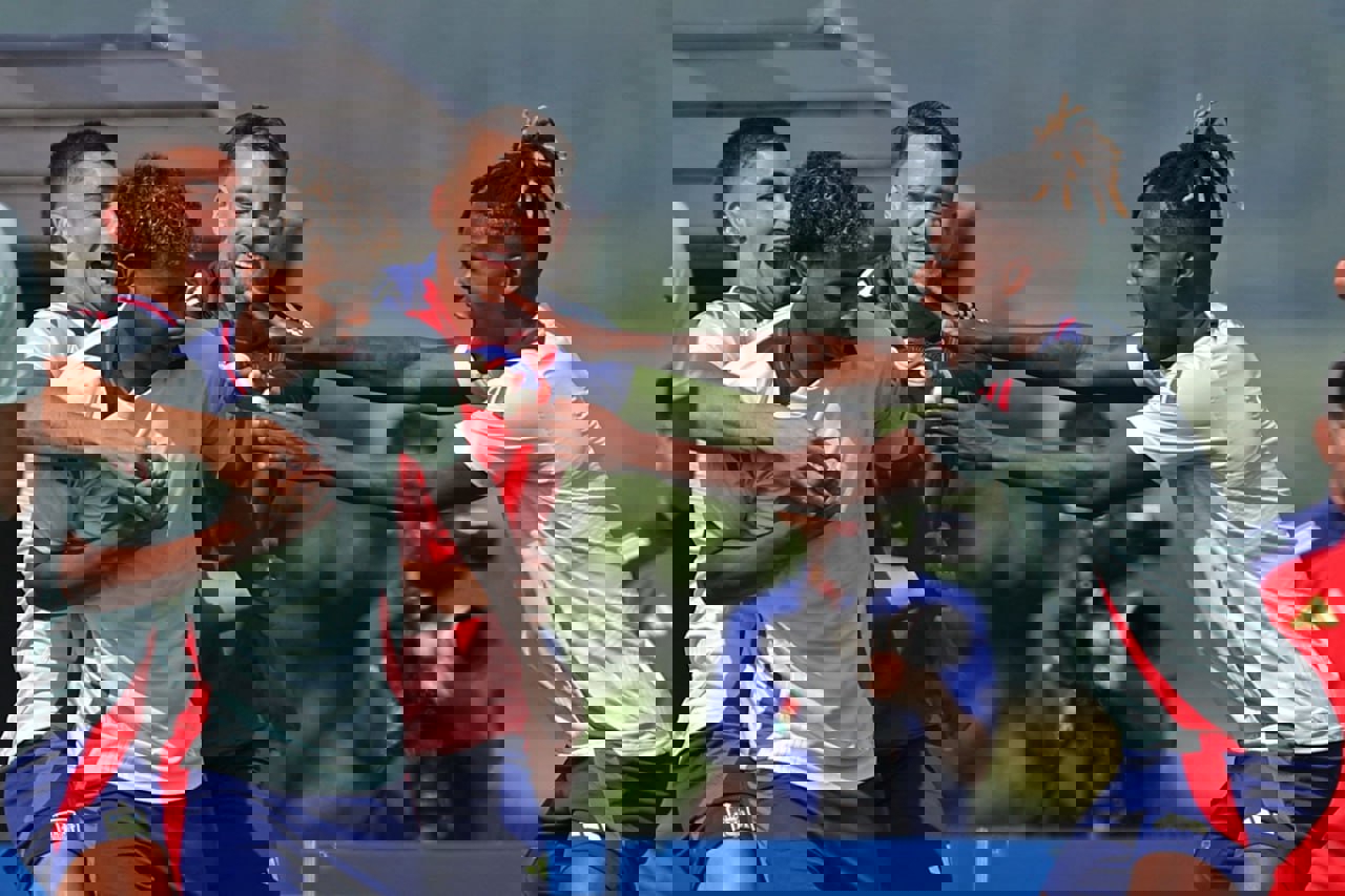 2048669