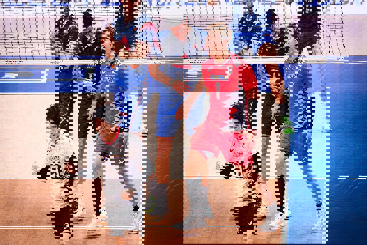 2049198