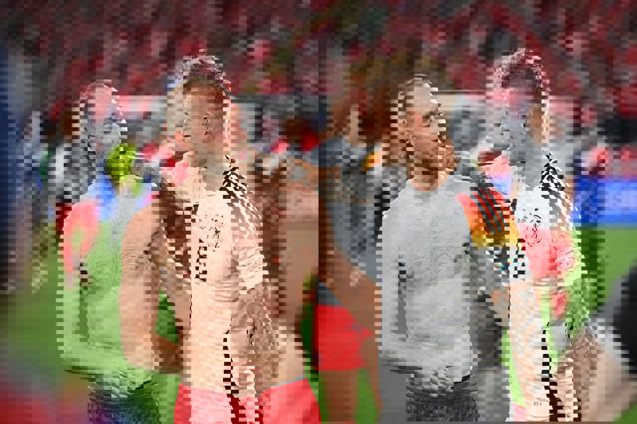 2048934