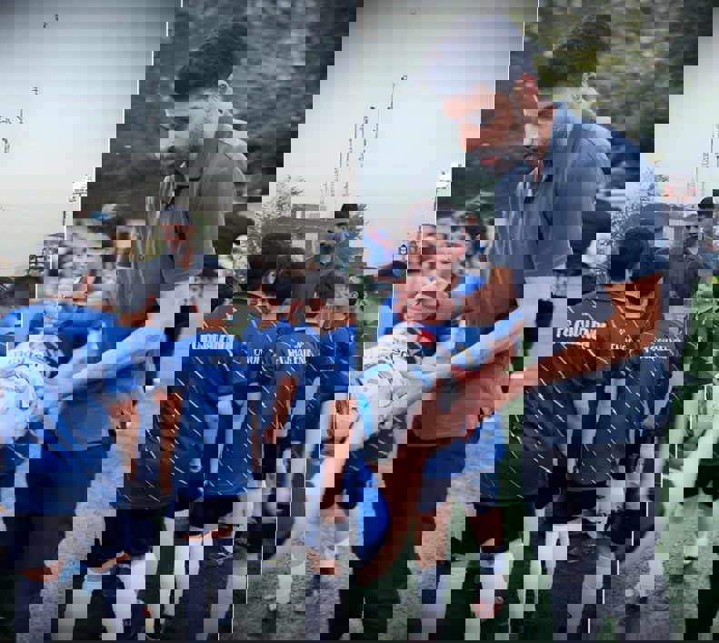 2048999