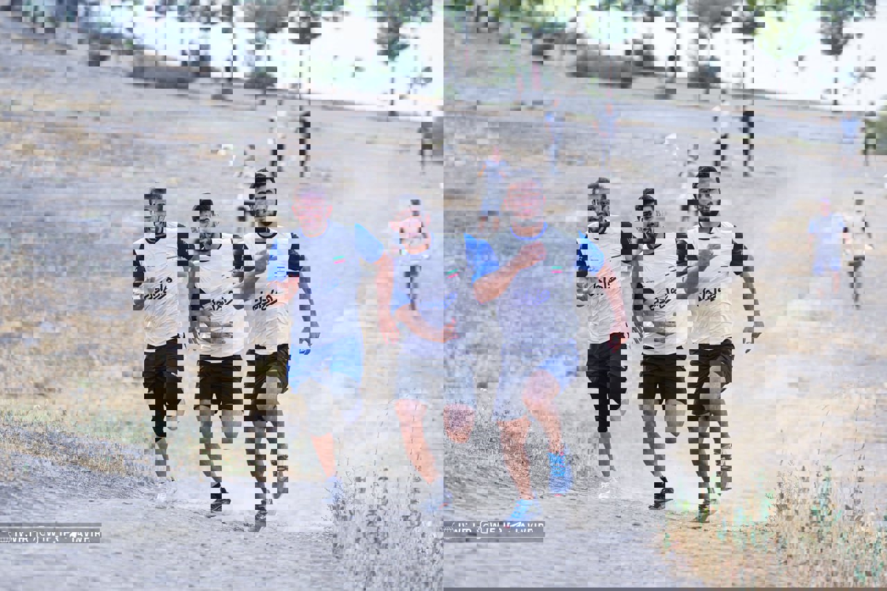2049366