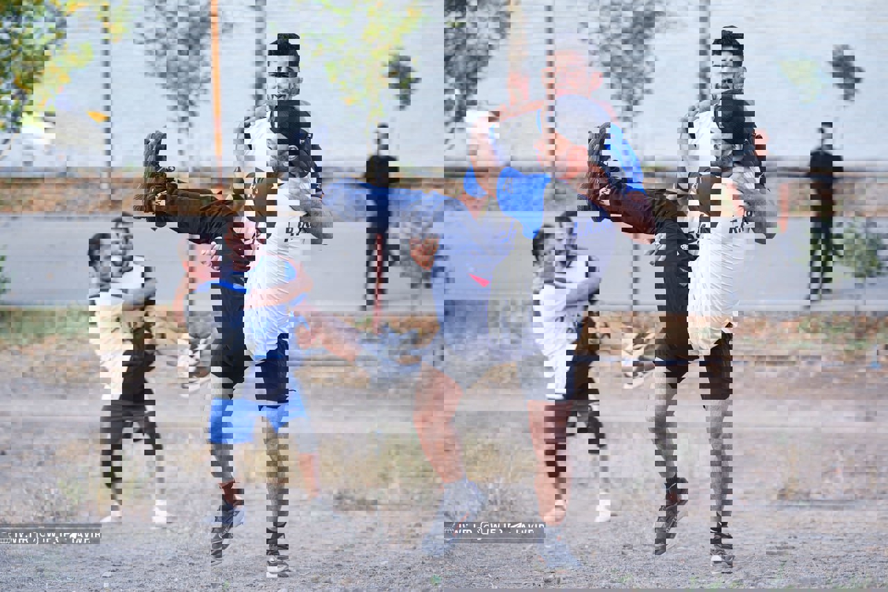2049368