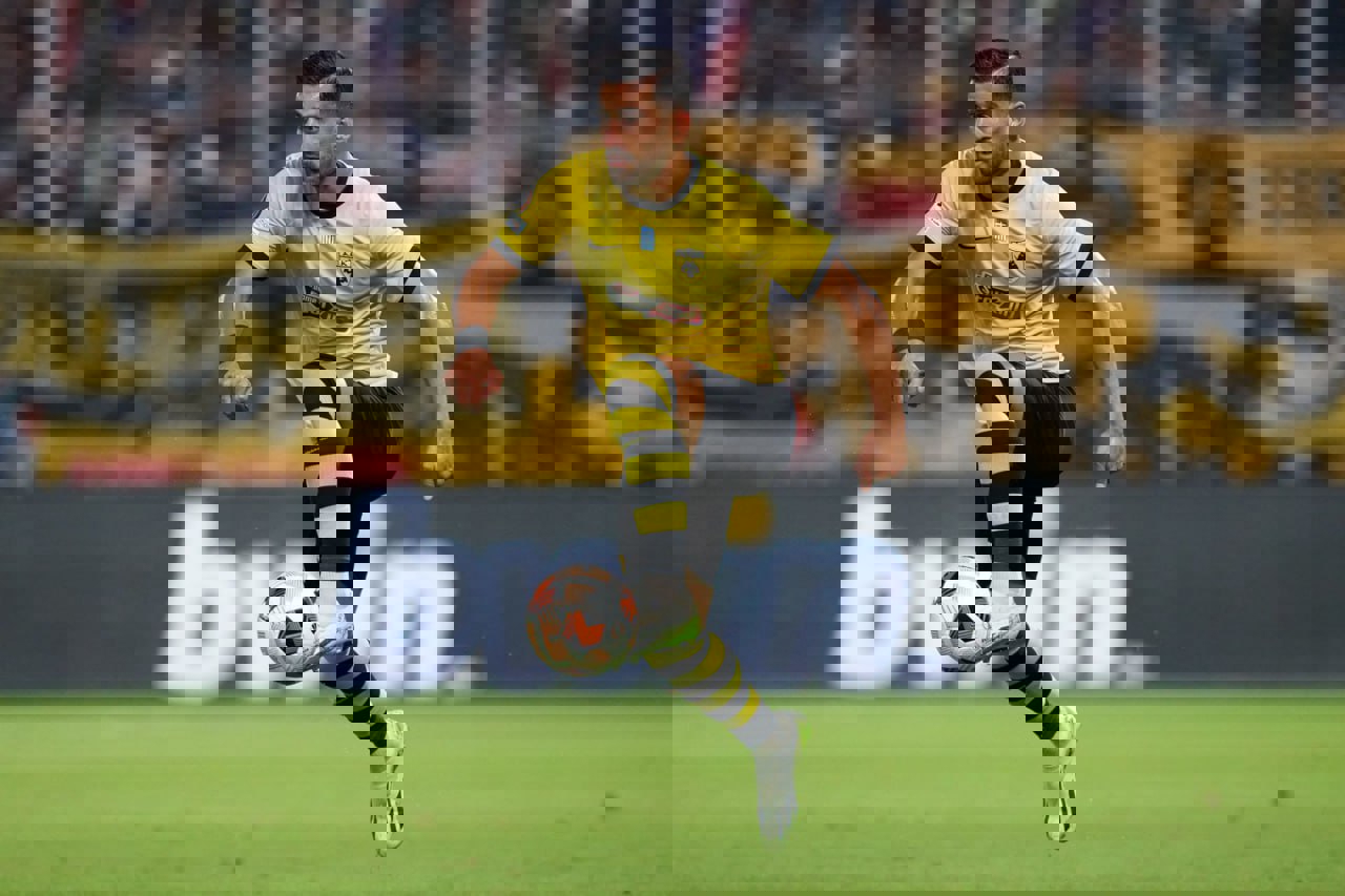 2049345