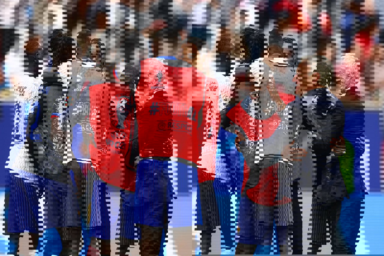2049551