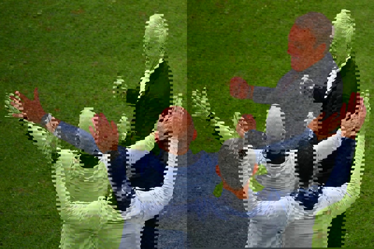 2049531