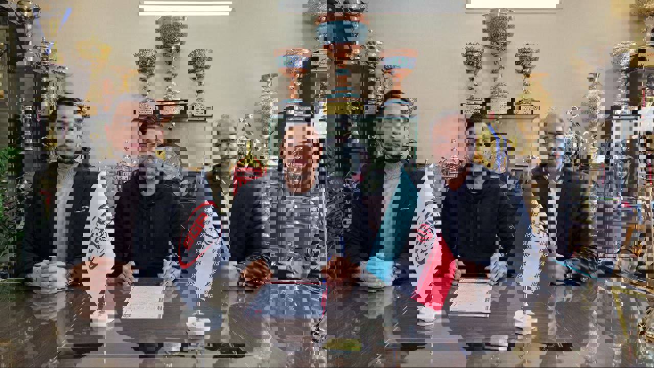 2049774