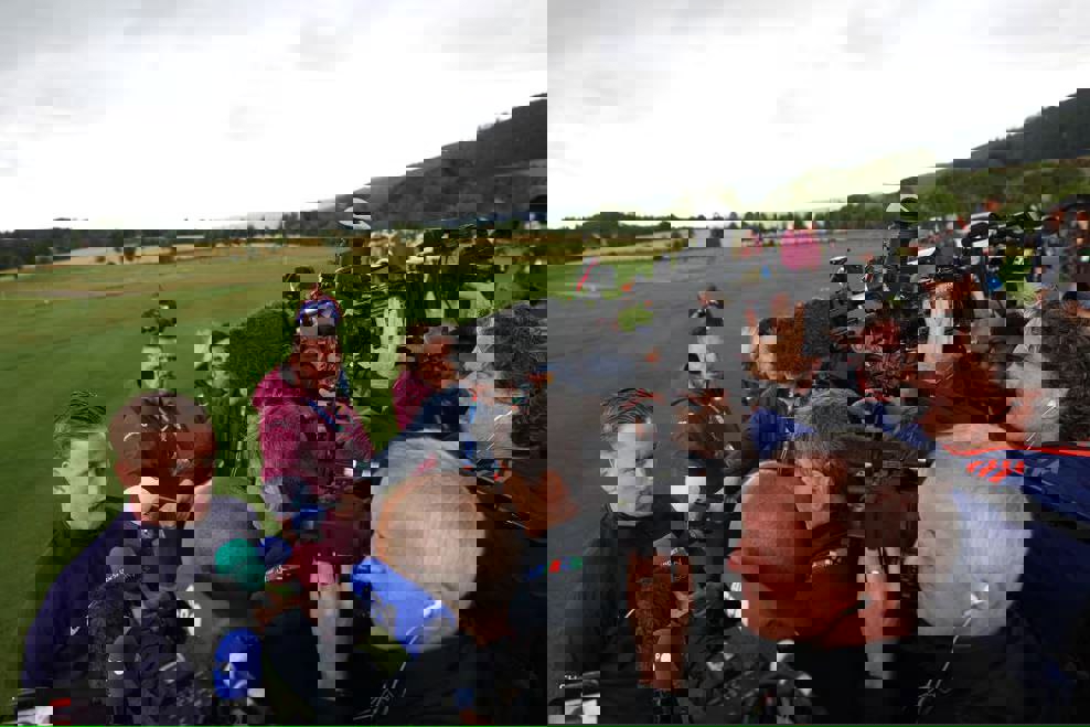 2049807