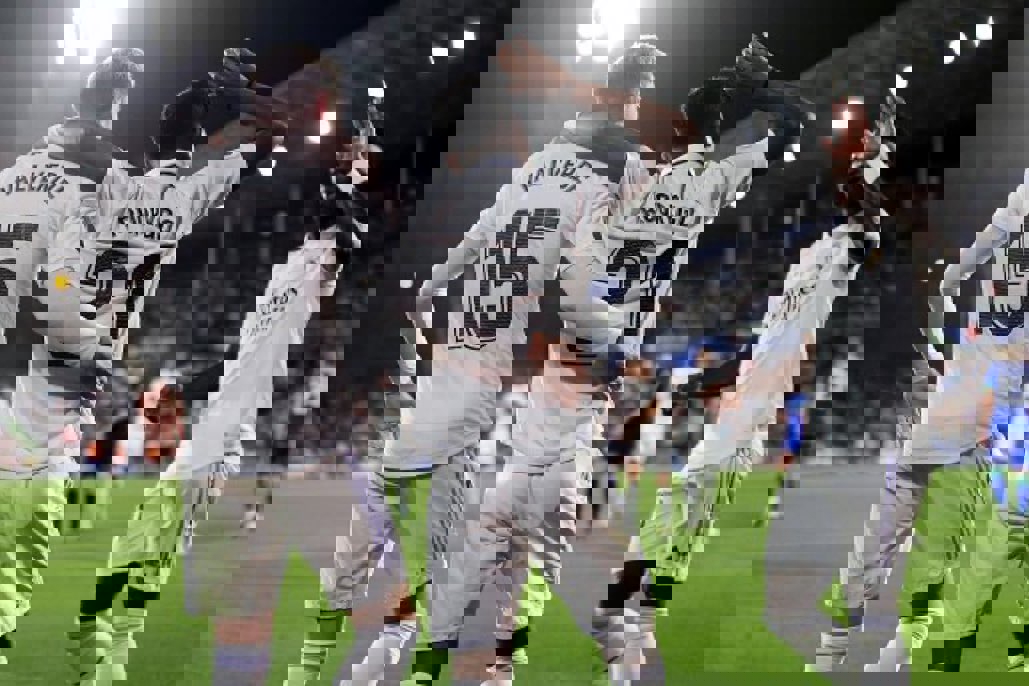 2050033