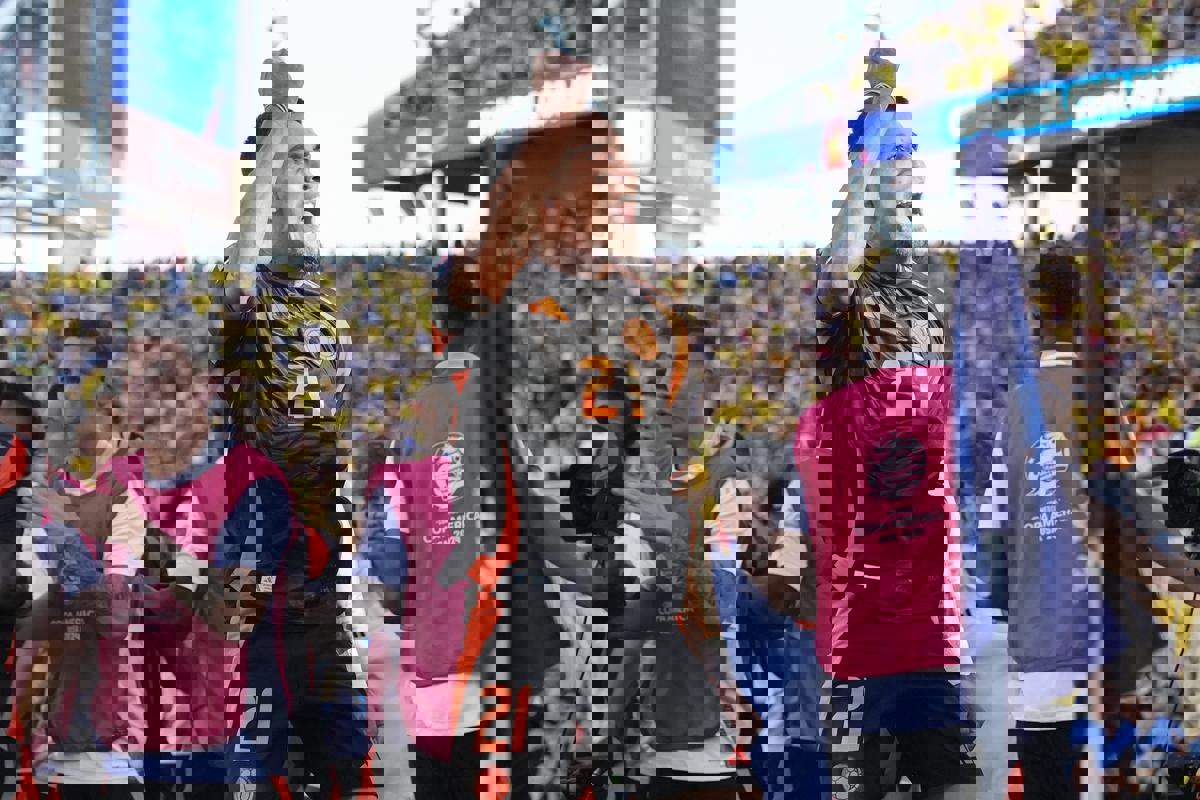 2050007