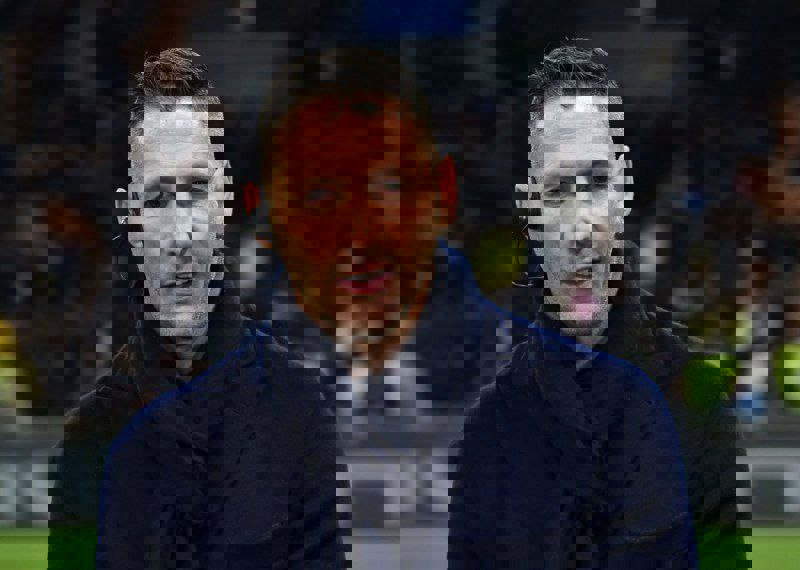 2050257