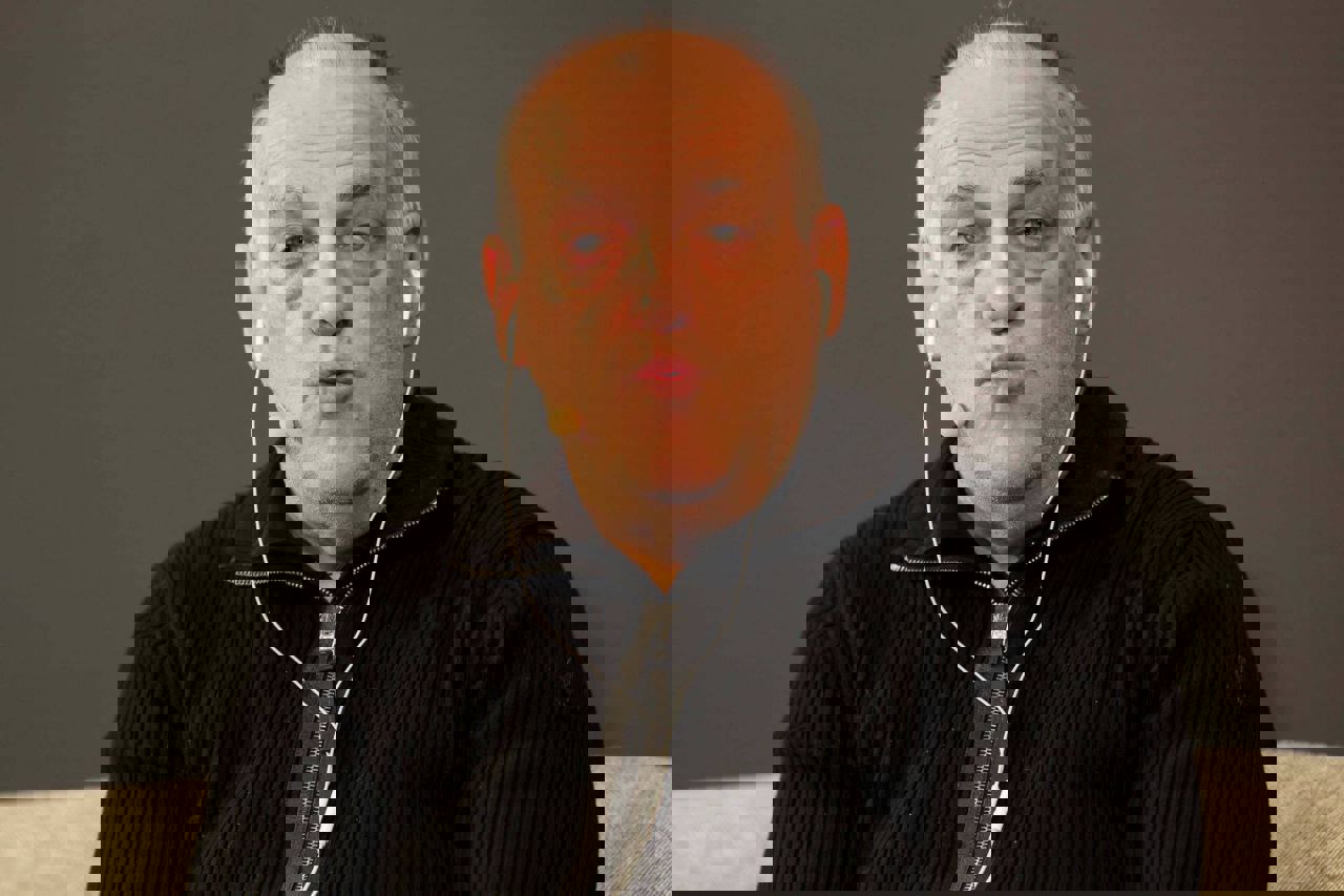 2050271