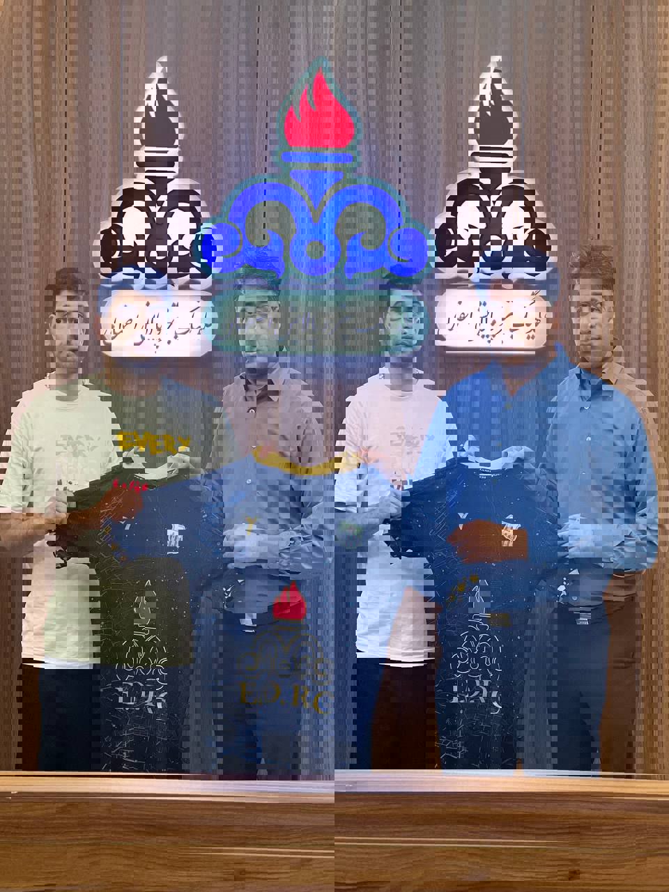 2050289