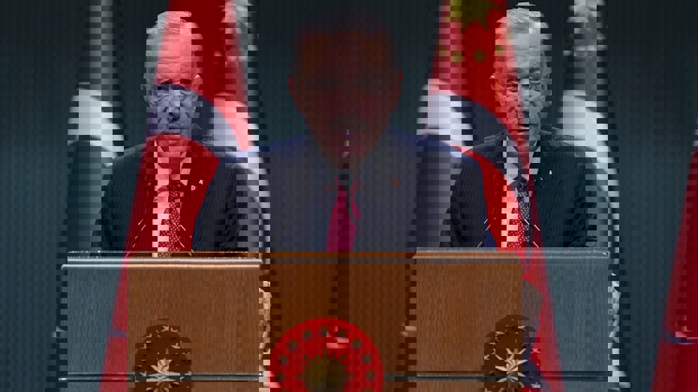 2050401