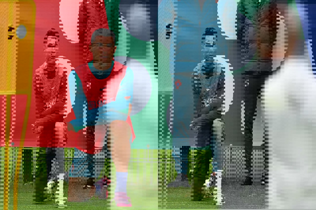 2050392