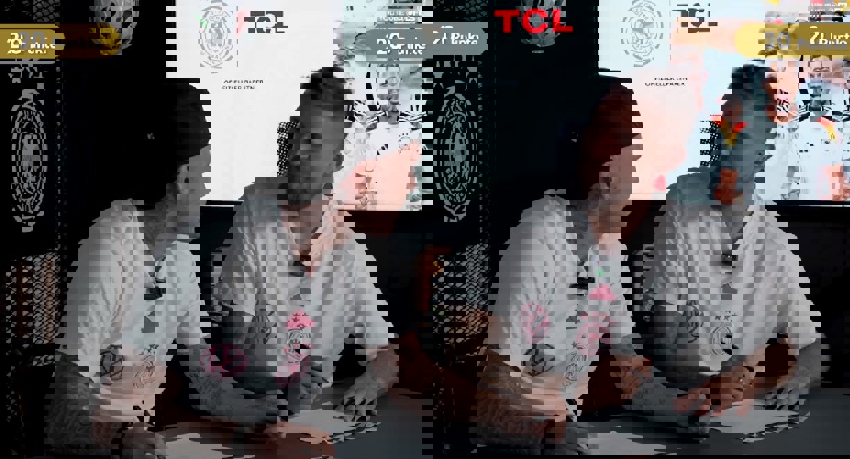 2050478